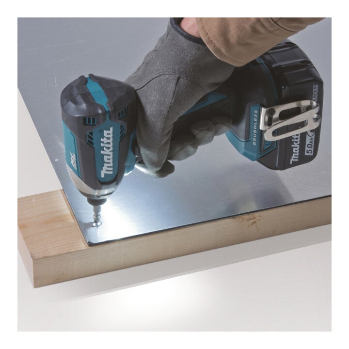 Clé à chocs sans fil Makita 18V / 5 Ah DTD153RTJ