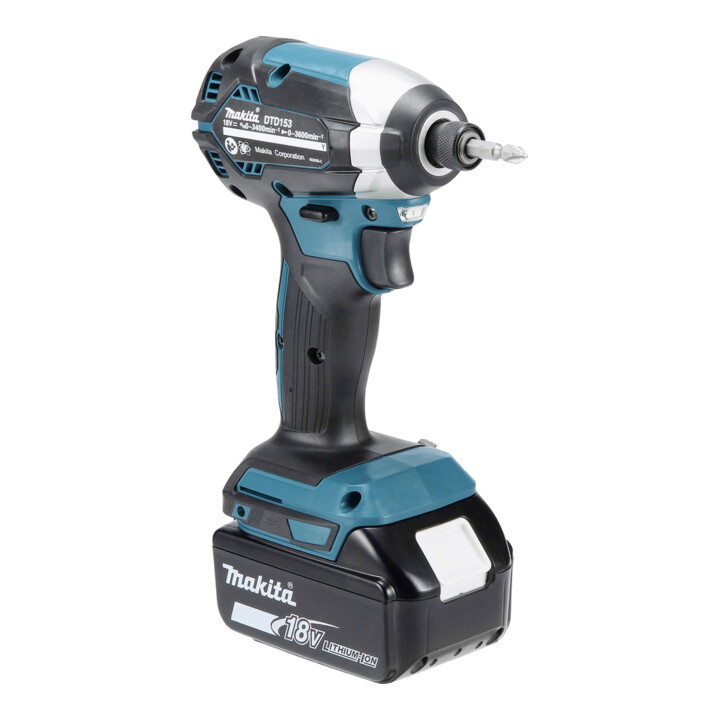 Clé à chocs sans fil Makita 18V / 5 Ah DTD153RTJ