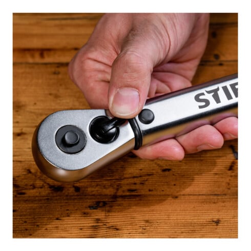 Clé dynamométrique avec cliquet réversible 3/8" STIER, 20-100 Nm
