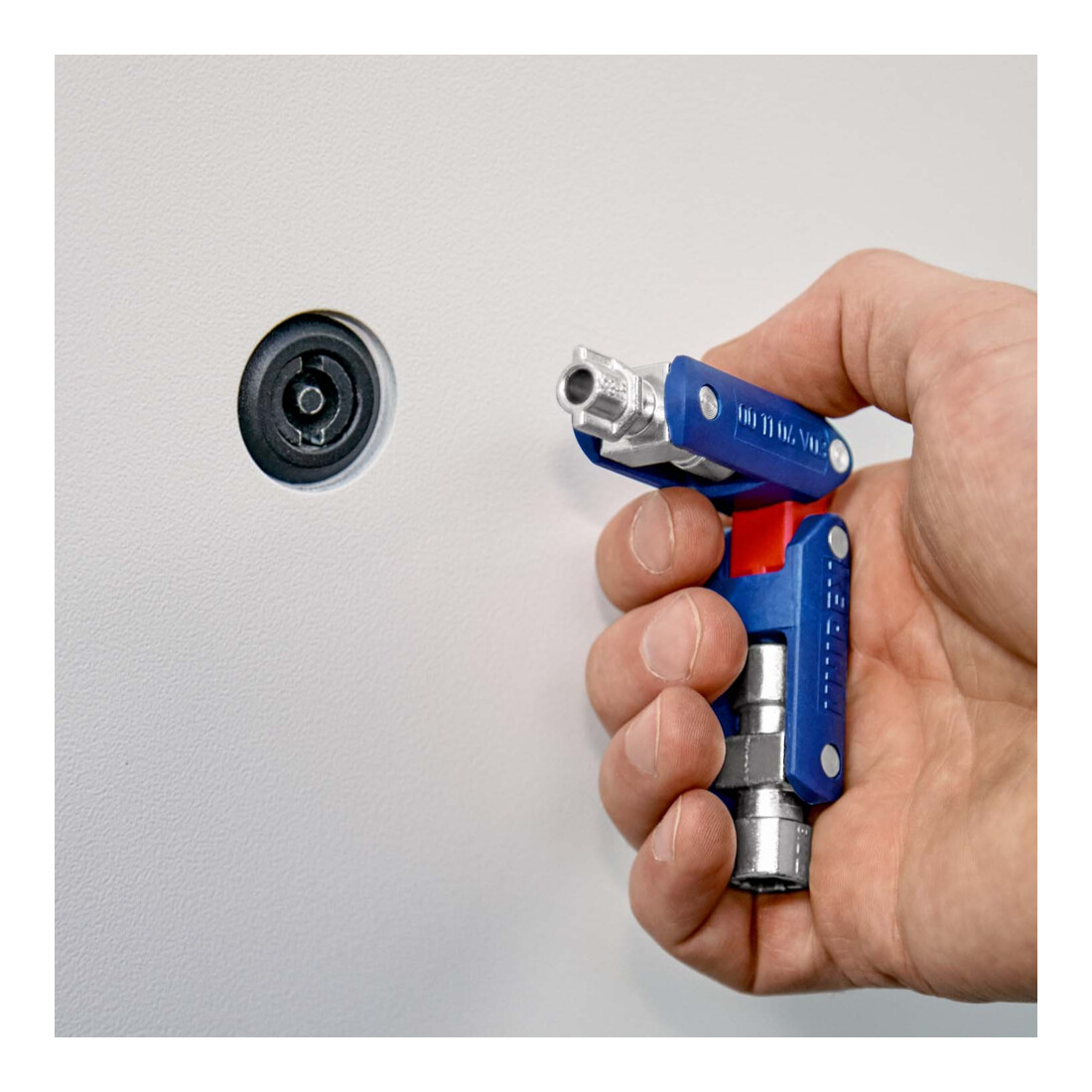 Clé universelle pour armoires de commande „DoubleJoint“ Knipex