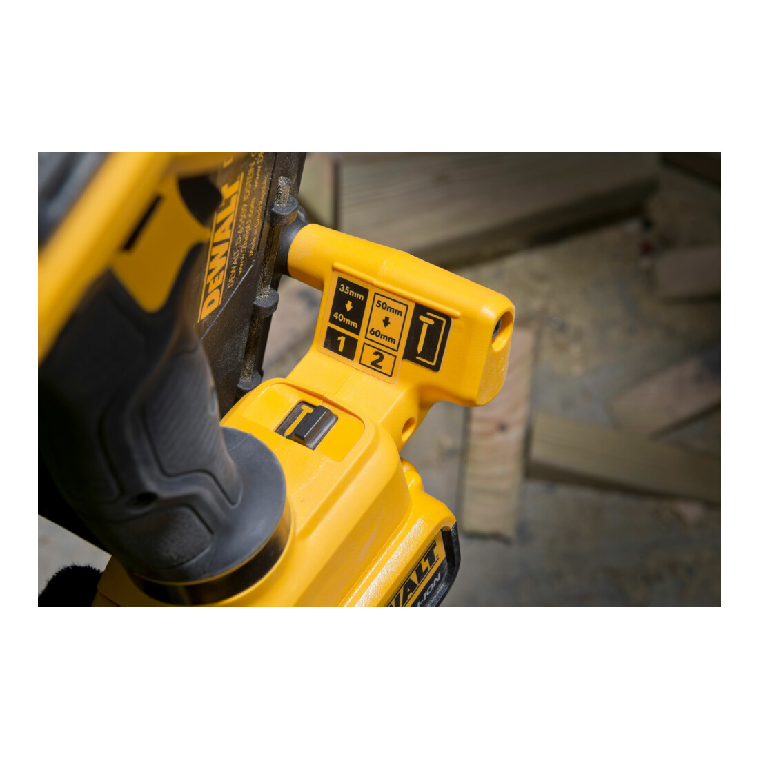 Cloueuse sans fil DEWALT, 18V, version de base