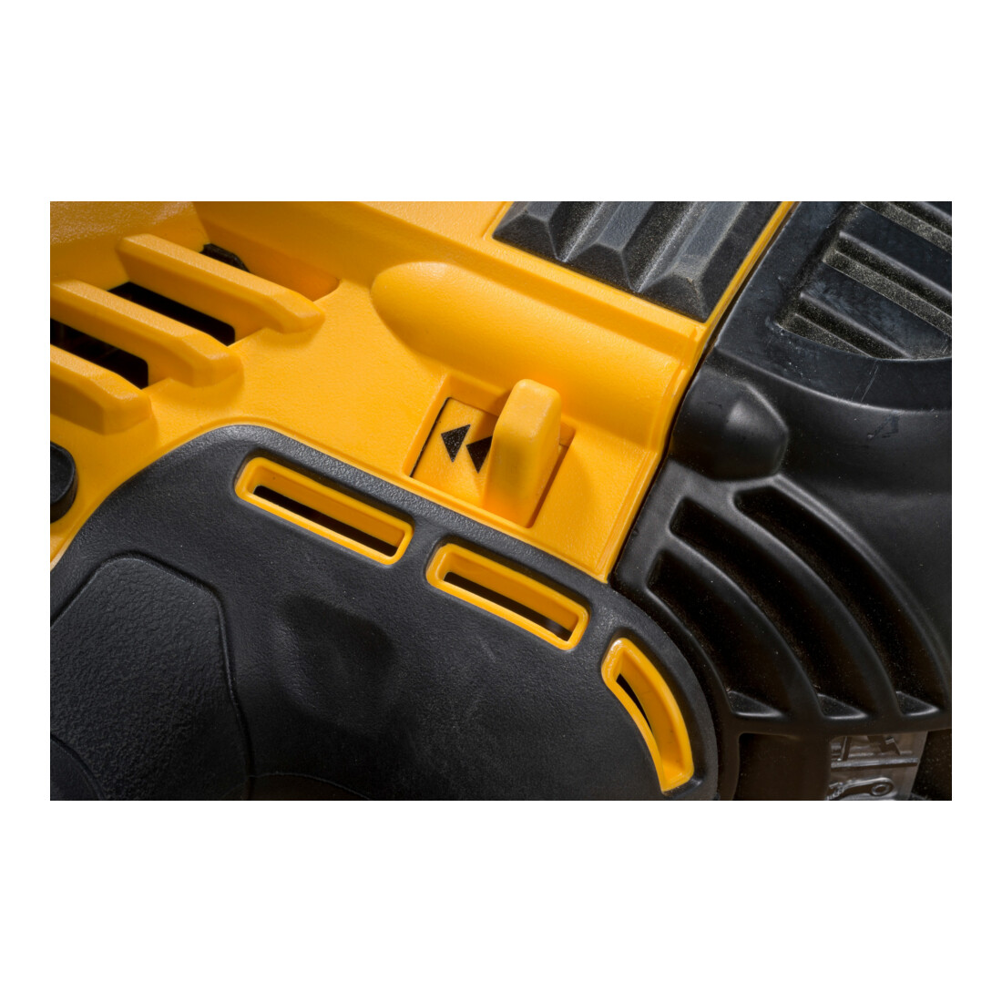 Cloueuse sans fil DEWALT, 18V, version de base