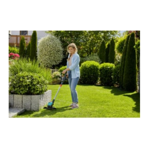 Coupe-bordures sans fil EasyCut 23/18V P4A solo GARDENA
