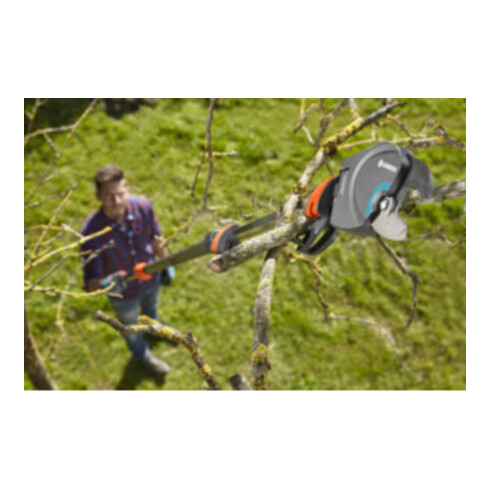 Coupe-branches télescopique StarCut 410 plus GARDENA