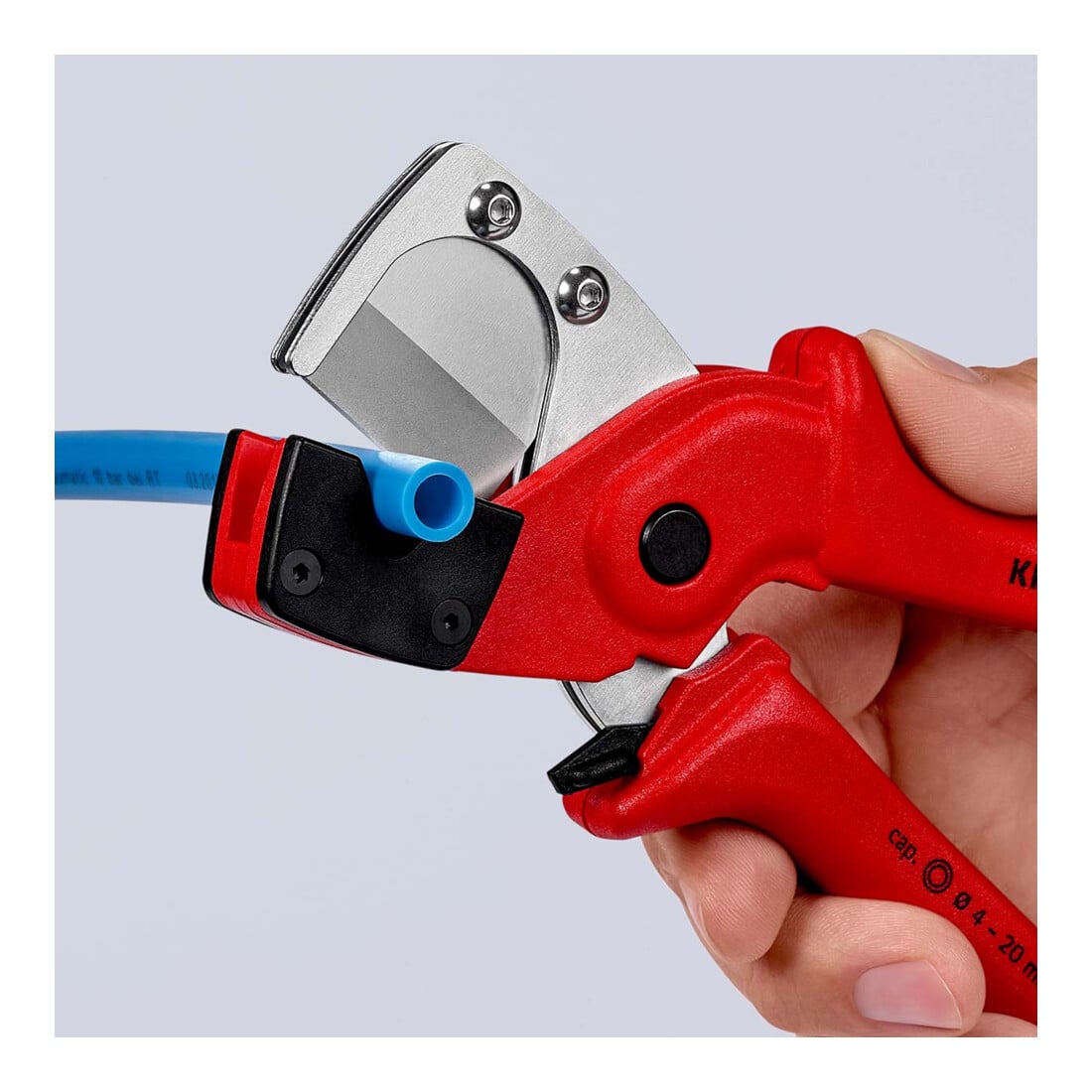 Coupe-tubes pour tuyaux multicouches et pneumatiques Knipex