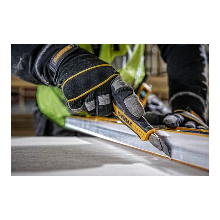 DEWALT Cutter avec lame sécable et blocage de la molette de filetage DWHT10333-0