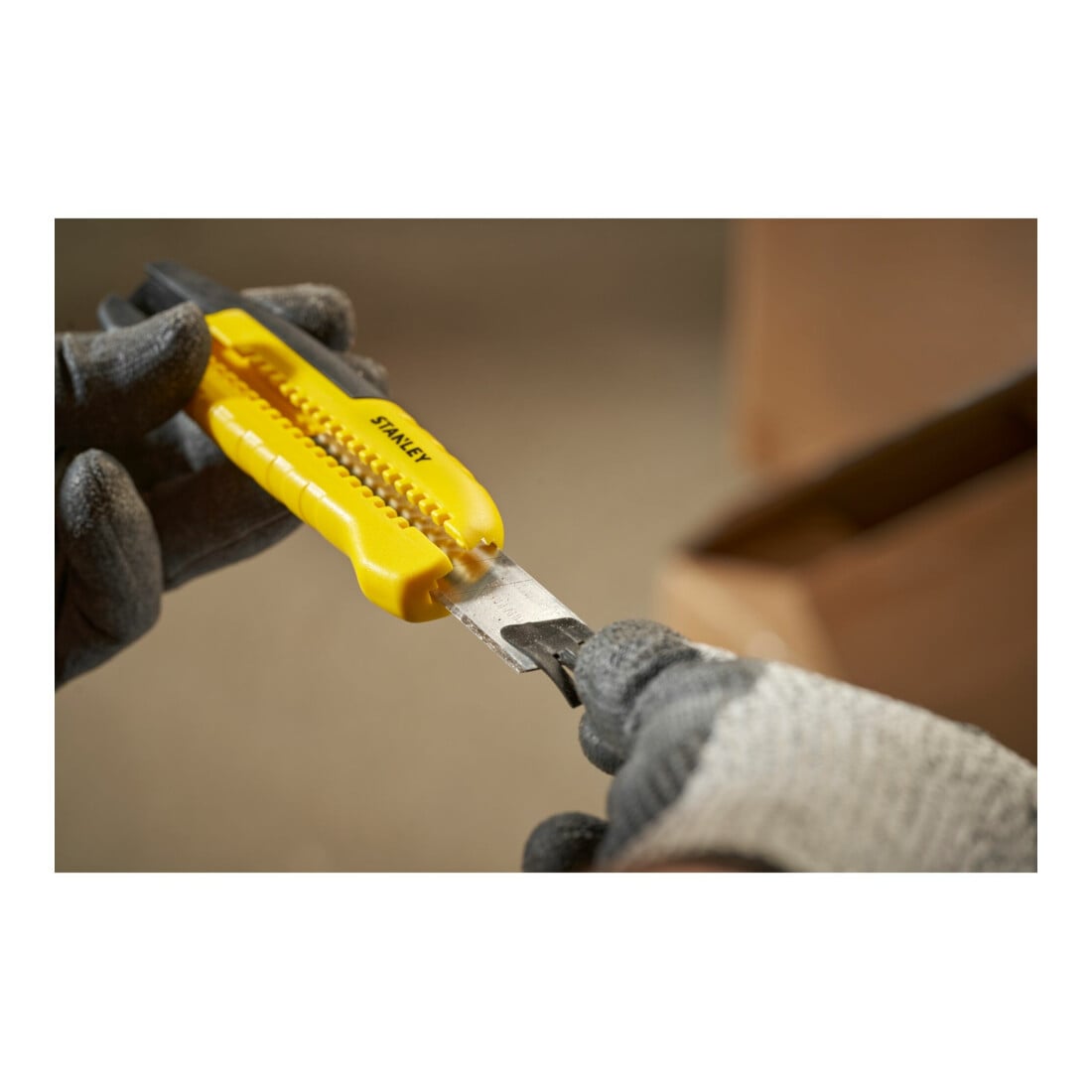 Cutter Stanley 18mm avec curseur 35mm emballage libre-service