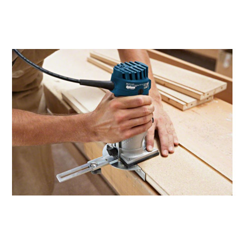 Défonceuse Bosch GKF 600 avec mallette de travail