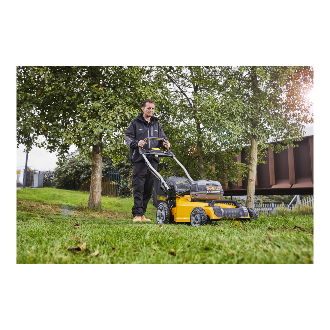 DEWALT accu grasmaaier, 48cm, 2x 18V, basis uitvoering DCMW564N-XJ