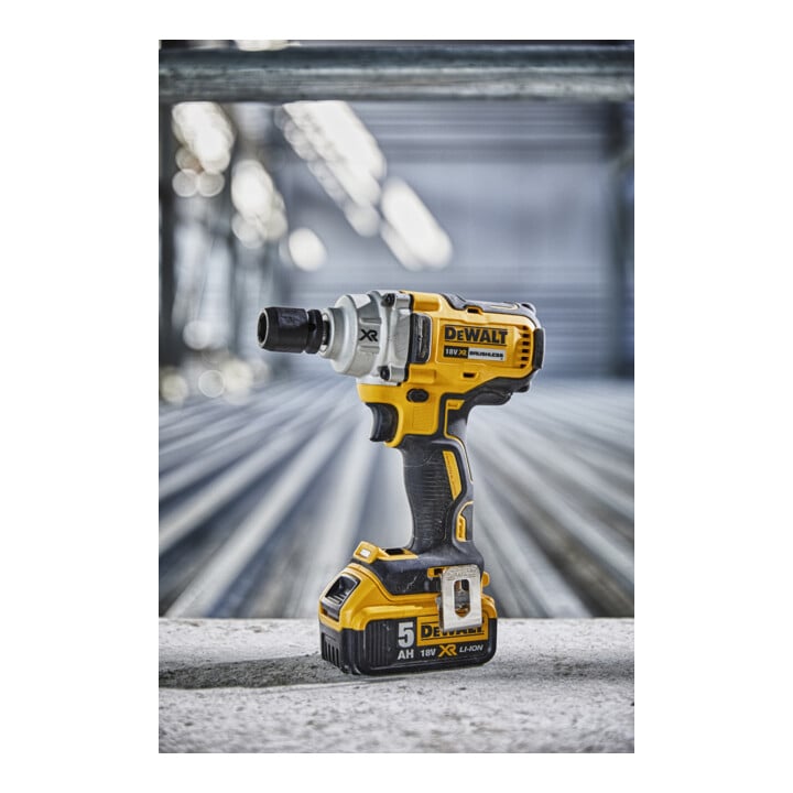 DEWALT Akku-Schlagschrauber (1/2") 18 V / 5 Ah DCF894P2-QW