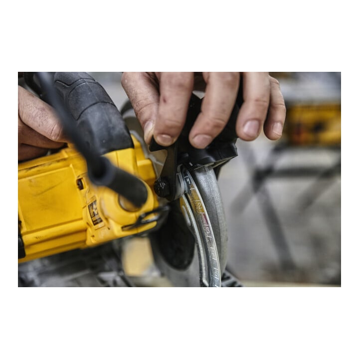 DEWALT handcirkelzaag, 61 mm, in koffer DWE576K-QS