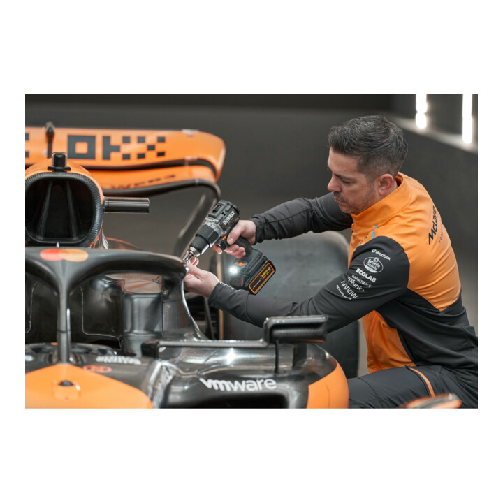 DEWALT Perceuse-visseuse à percussion sans fil 18V, incl. 2 batteries (18 V / 4Ah) et chargeur rapide système