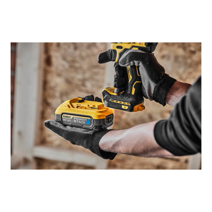 DEWALT Perceuse-visseuse sans fil 18V avec 2 batteries 18 V / 5 Ah Powerstack