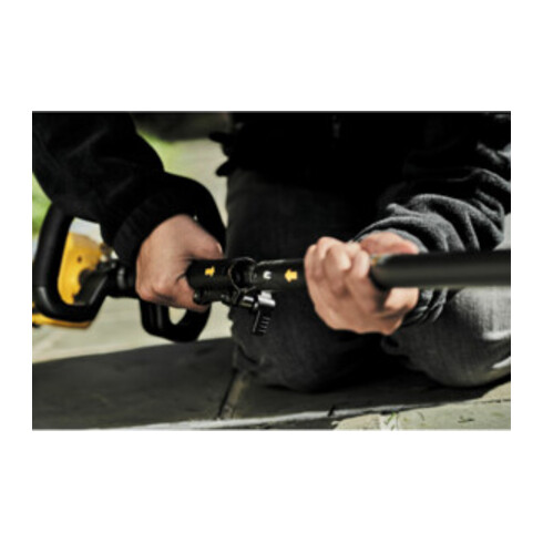 Dewalt Rasentrimmer-Aufsatz für DCMAS5713