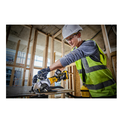 Dewalt Scie circulaire sans fil 18V compacte, profondeur de coupe 38 mm