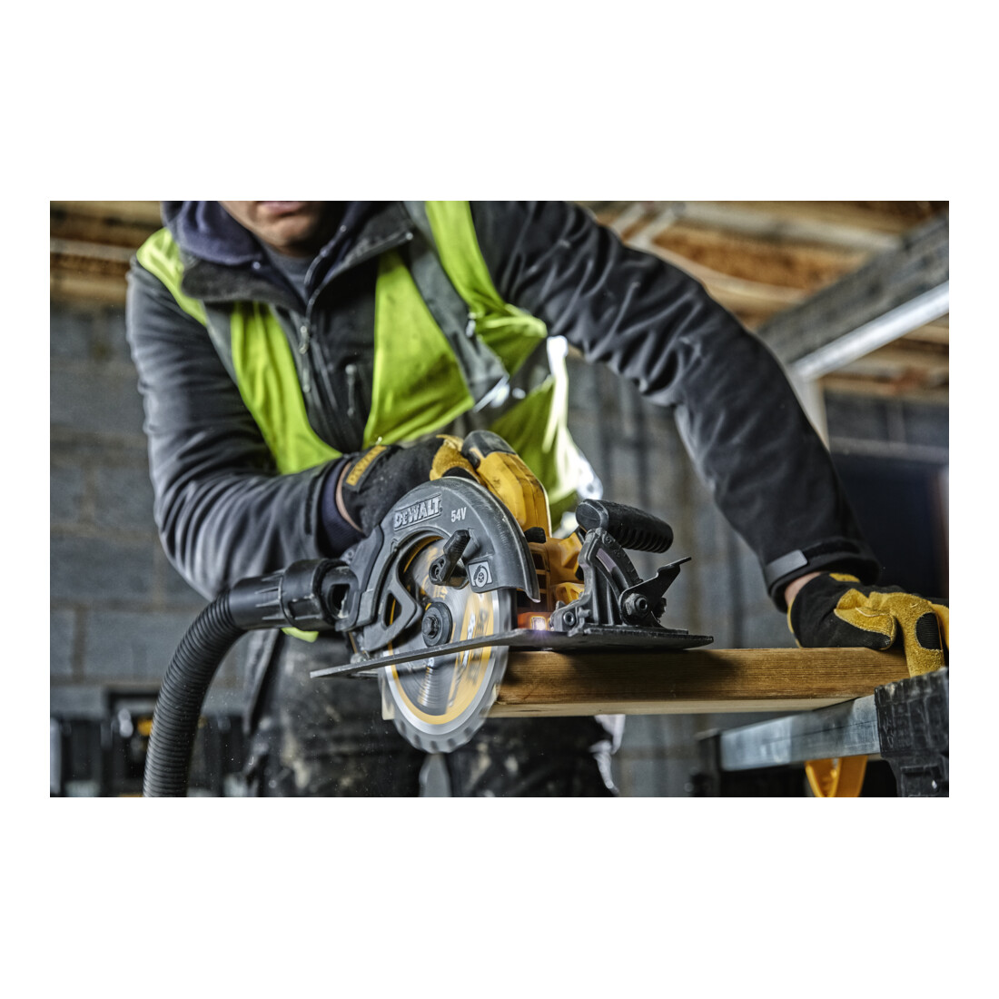DEWALT Sega da banco e troncatrice DW743N-QS
