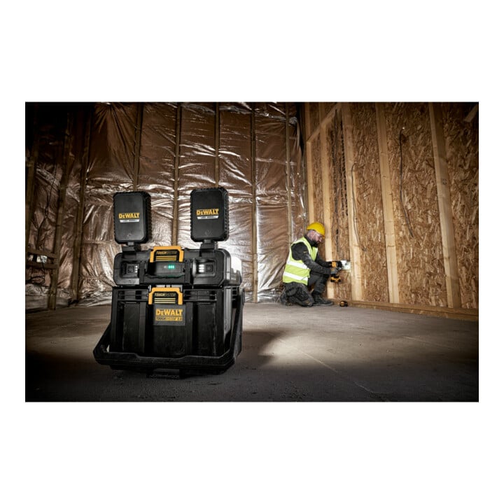 DEWALT ToughSystem Werkzeugbox mit Leuchten