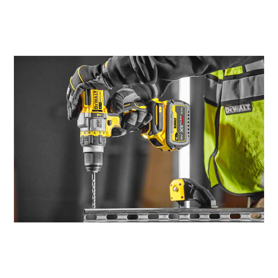 DEWALT Trapano avvitatore a percussione a batteria XR Flexvolt, 18 V, DCD999NT-XJ