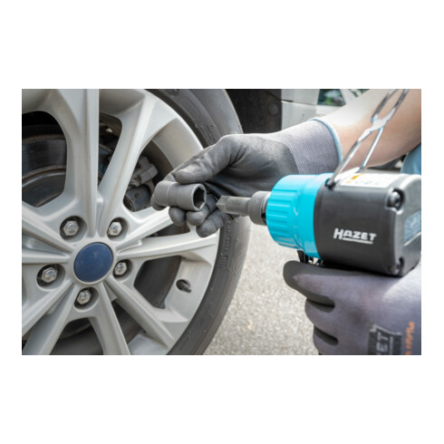 Douille pour vissage de roue FORD Hazet 900SLG-18X20, carré creux 12,5 mm (1/2 pouce), profil traction à 6 pans extérieurs, 18 x 20 mm