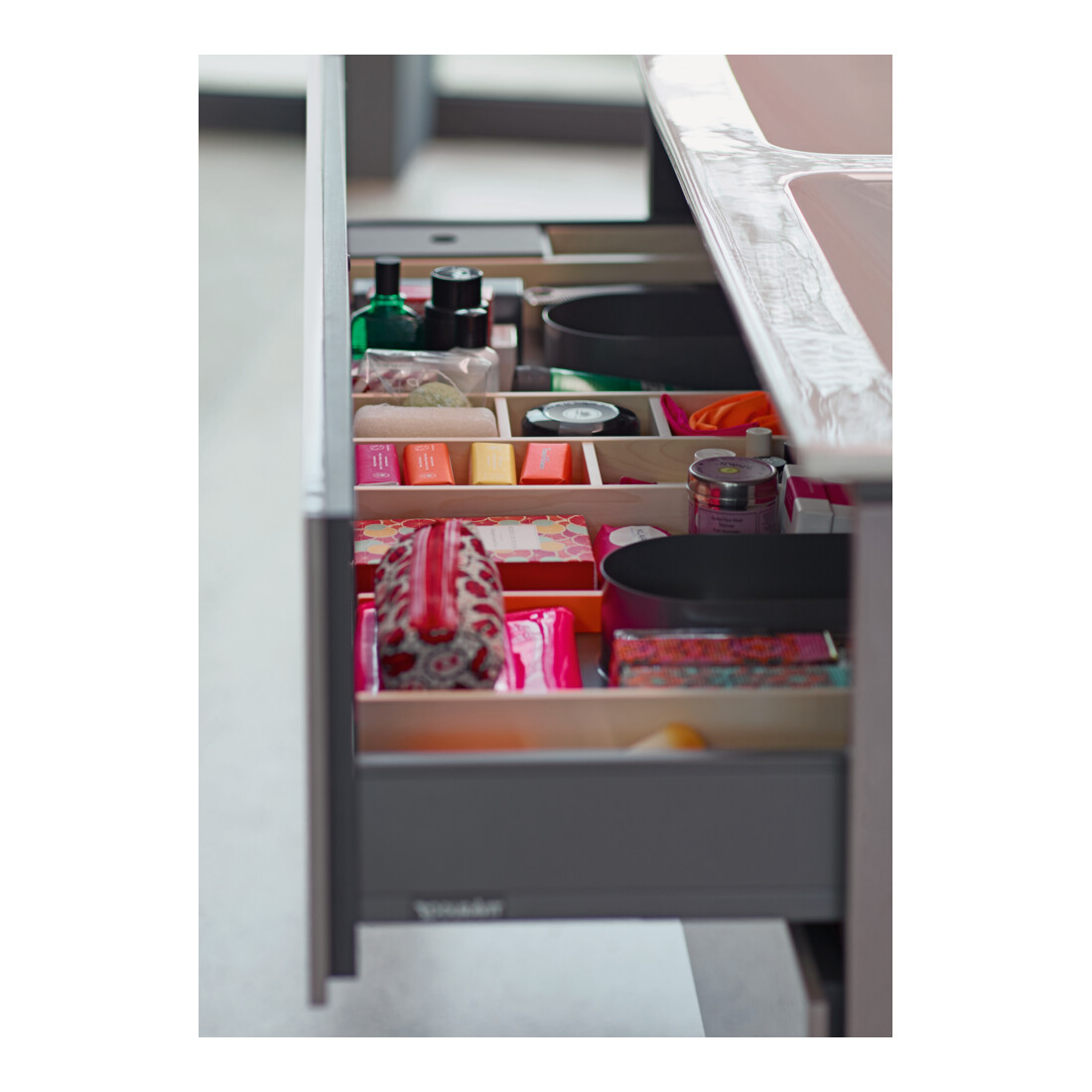 Duravit Waschtischunterschrank L-Cube 129x48,1x55cm, 2 Schub., wandhängend, we. hgl