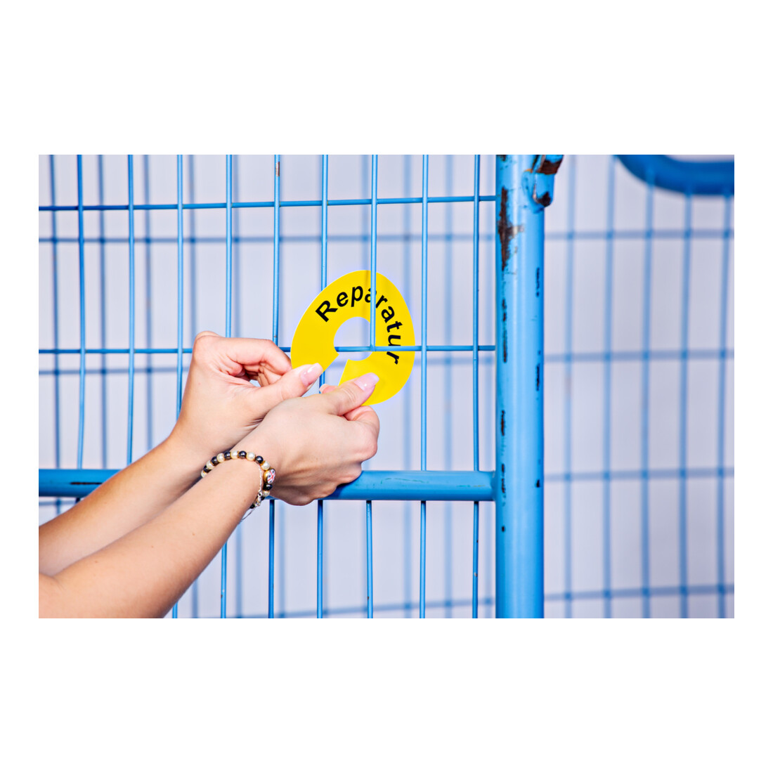 Eichner PVC-Anhänger ABFALL, roter Grund, rund