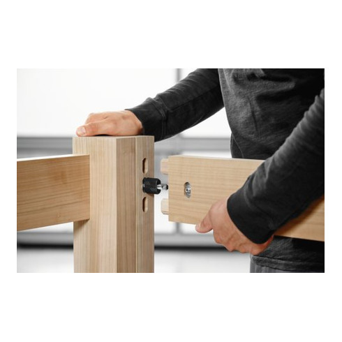 Élément de fixation traversant SV-AB D14/32