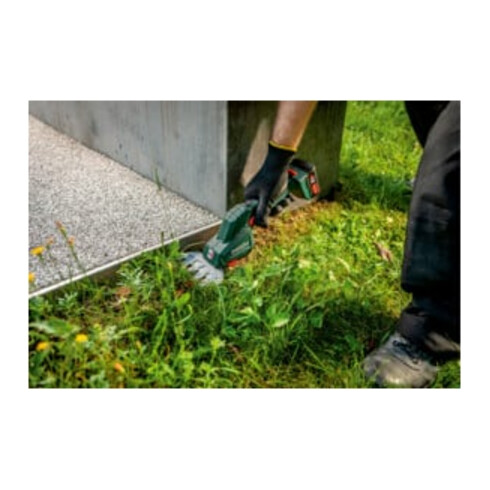 Ensemble Metabo cisailles à arbustes et à gazon sans fil PowerMaxx SGS 12 Q avec perche télescopique ; carton ; 12V x +