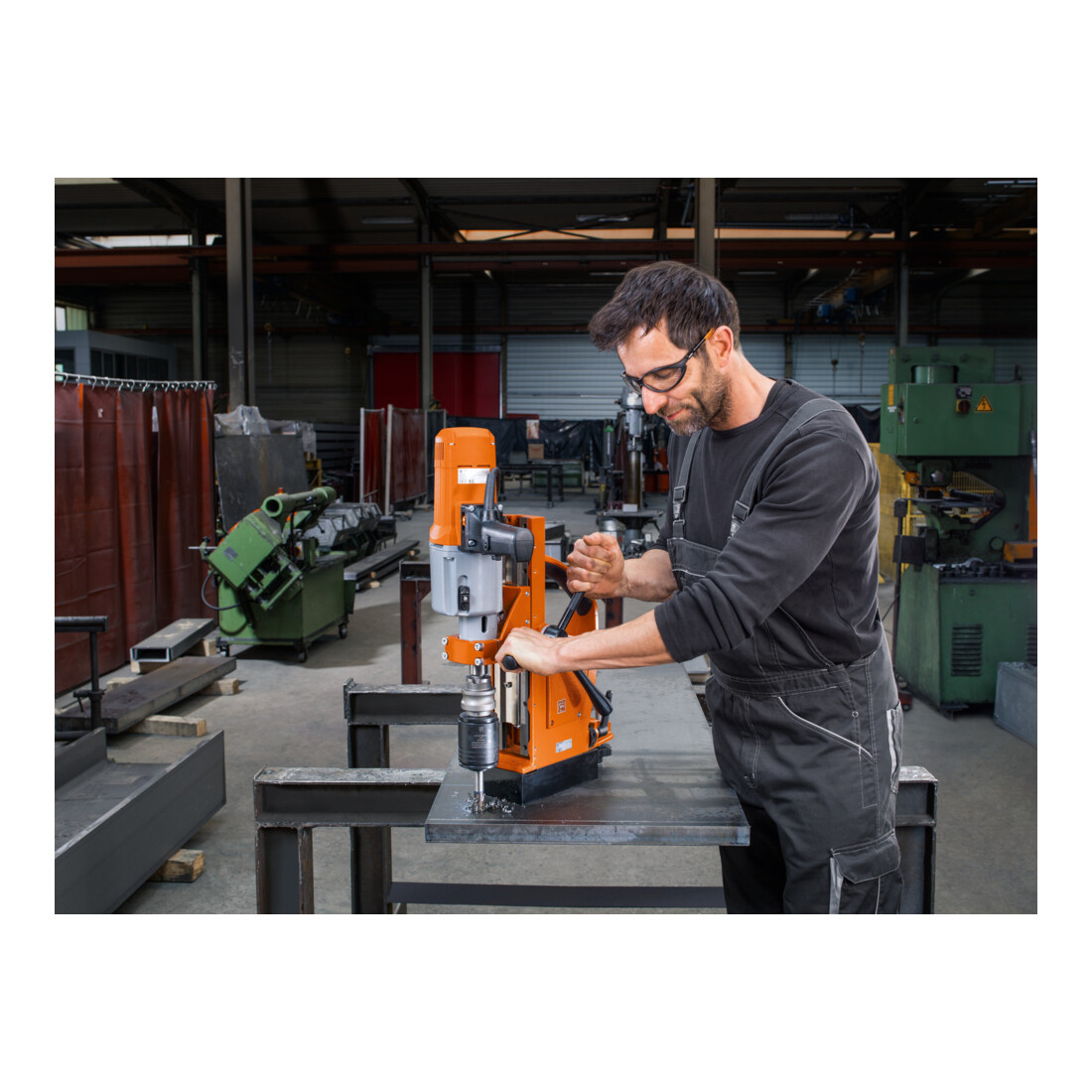 FEIN Perceuse à quatre vitesses jusqu'à 32 mm BOZ 32-4 M