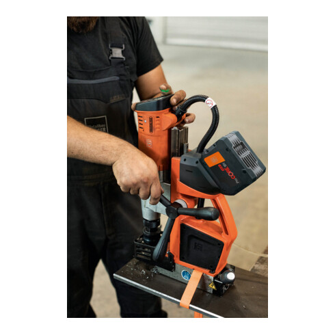 FEIN Trapano universale a batteria con base magnetica per punte a corona fino a