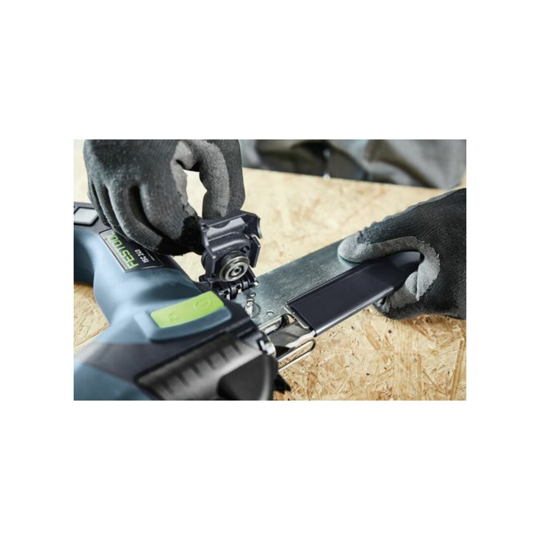 Festool Accu-isolatiezaag ISC 240 EB-Basic