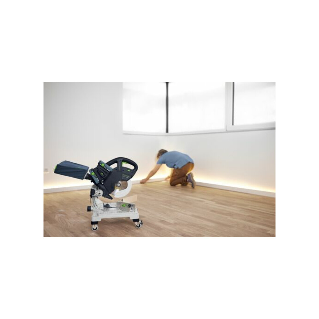 Festool Sega a batteria per listelli SYMMETRIC SYMC 70 EB-Basic Mt Edt