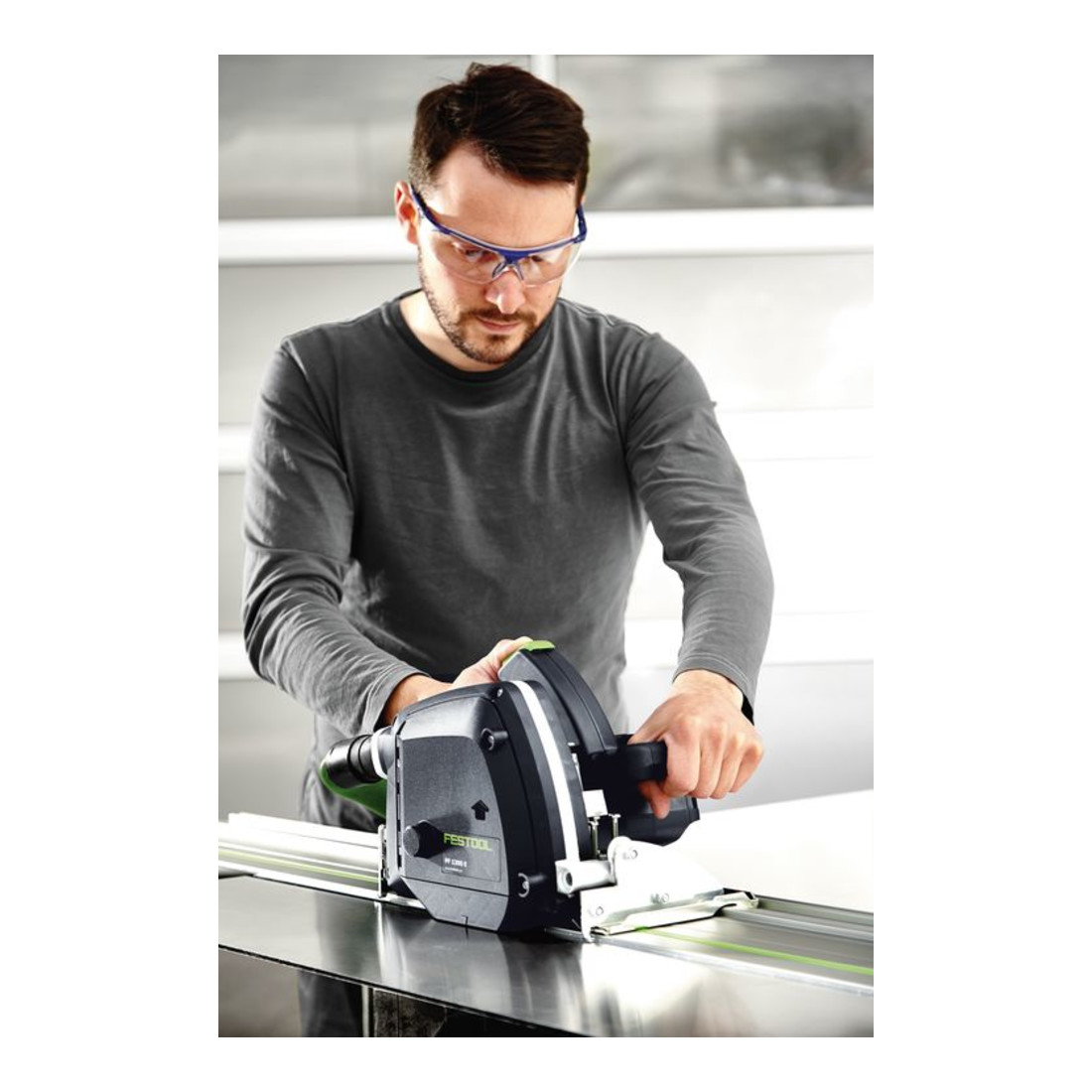 Fraiseuse pour plaques aluminium Festool PF 1200 E-Plus Alucobond