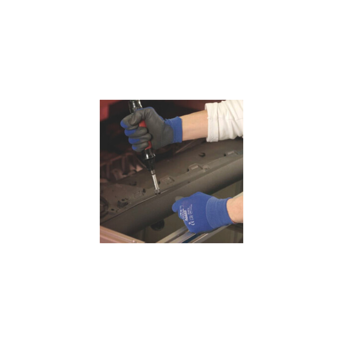 Gants Ansell HyFlex 11-618 bleu/noir nylon avec polyuréthane EN 388 cat. II