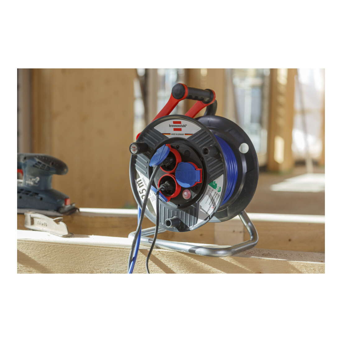 Garant IP44 Kabelhaspel AT-N05V3V3-F 3G1,5 blauw