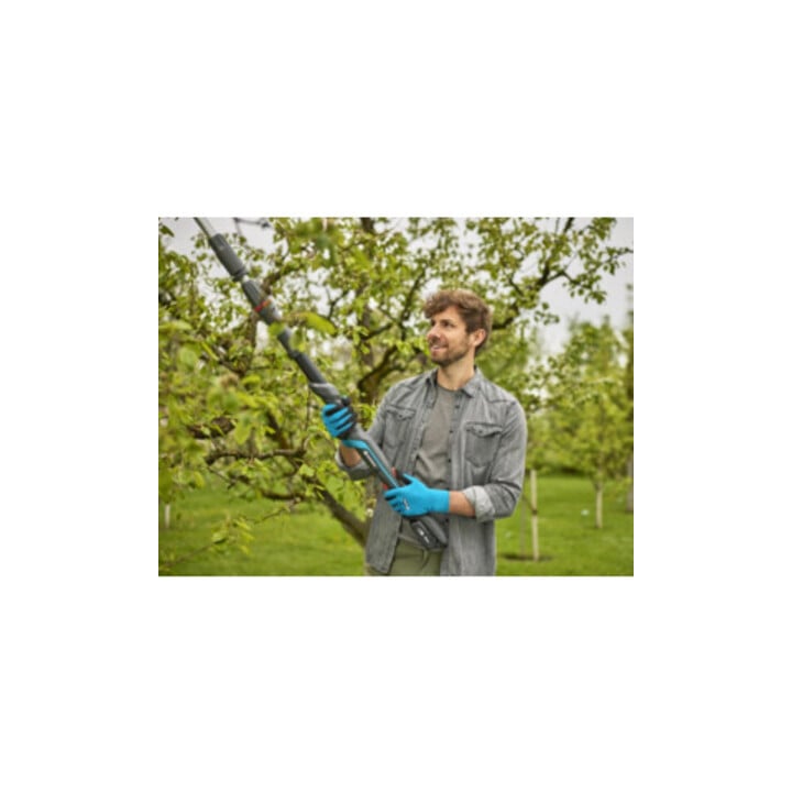Gardena Akku-Teleskop-Baumschere HighCut 250/18V P4A Ready-To-Use Set