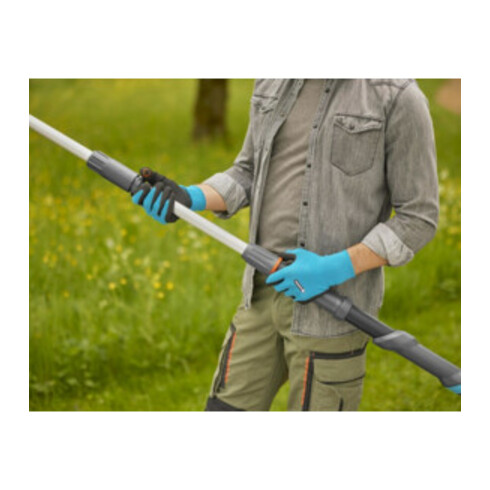 Gardena Akku-Teleskop-Baumschere HighCut 250/18V P4A Ready-To-Use Set