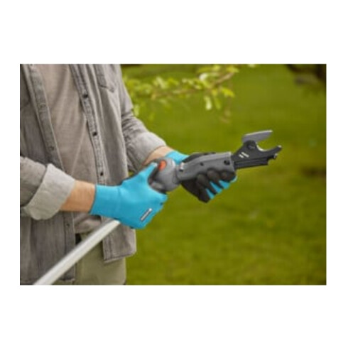 Gardena Akku-Teleskop-Baumschere HighCut 250/18V P4A solo