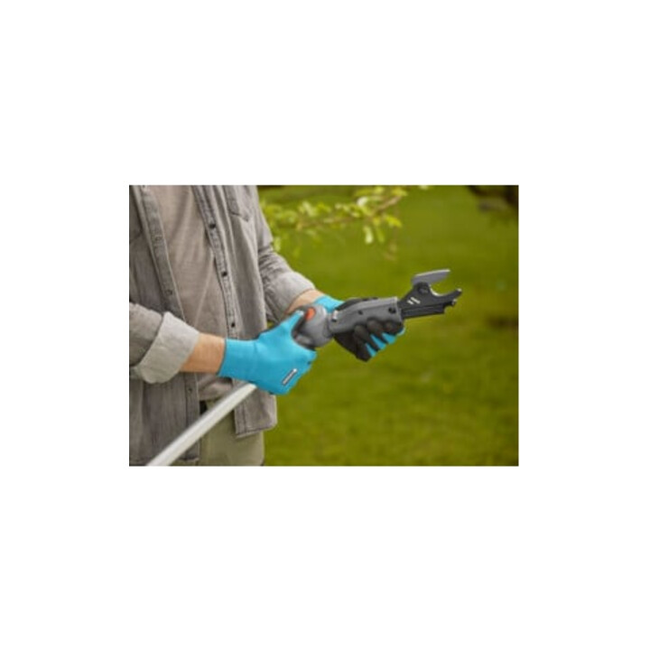Gardena Akku-Teleskop-Baumschere HighCut 250/18V P4A solo