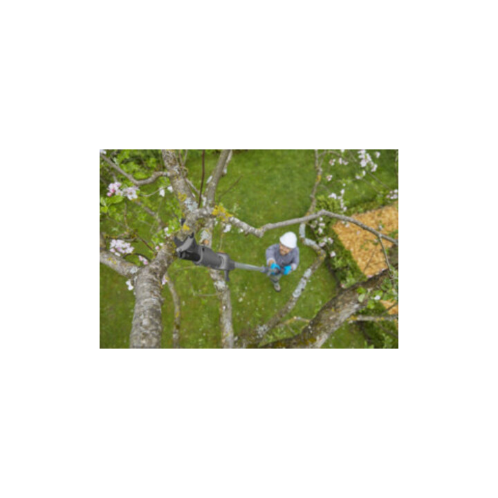 Gardena Akku-Teleskop-Baumschere HighCut 360/18V P4A Ready-To-Use Set