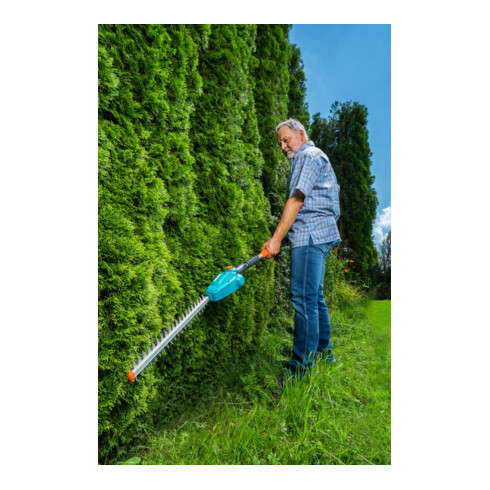 GARDENA Akku-Teleskop-Heckenschere THS 42/18V P4A Ready-To-Use Set