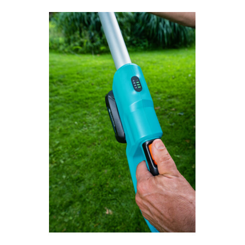 GARDENA Akku-Teleskop-Heckenschere THS 42/18V P4A Ready-To-Use Set