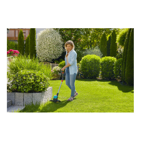 GARDENA Akku-Trimmer EasyCut 23/18V P4A Ready-To-Use Set