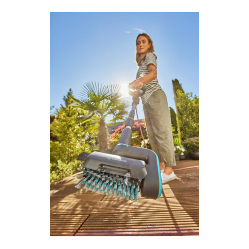 Gardena Nettoyeur multi-usage sans fil AquaBrush Patio 03/18V 14841-20