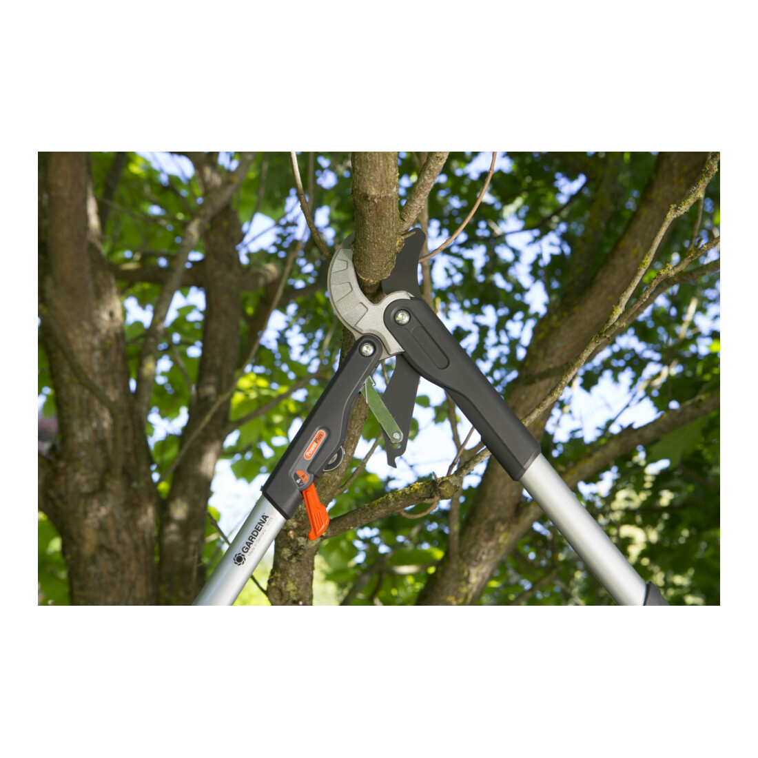 GARDENA SmartCut Ratschen-Astschere