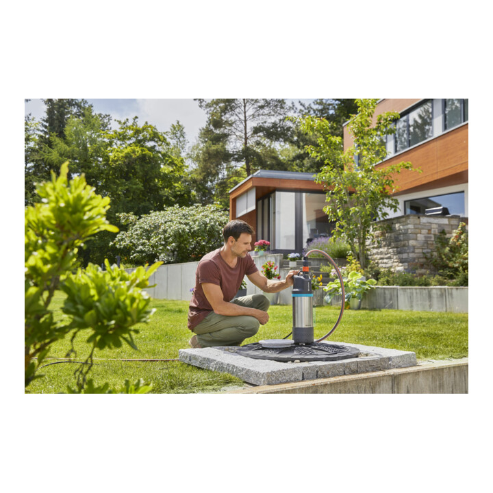 GARDENA Tauch-Druckpumpe 5900/4 inox automatic