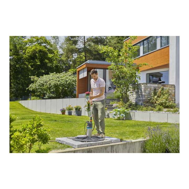 GARDENA Tauch-Druckpumpe 6100/5 inox automatic