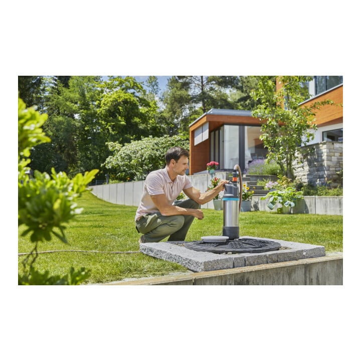 GARDENA Tauch-Druckpumpe 6100/5 inox automatic