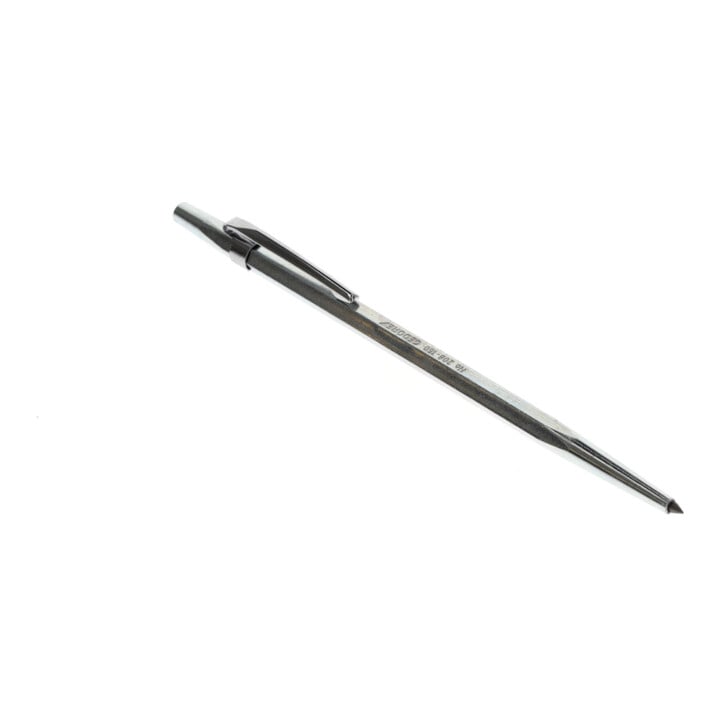 Gedore Hartmetall-Reißnadel, für Metall, 6-kant, 150 mm lang, Anreißwerkzeug mit Befestigungsclip, 208-150
