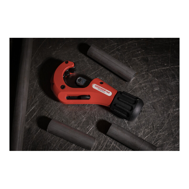 Gedore red Coupe-tube pour tuyaux en cuivre, avec ébavureur, Ø tuyau : 3-35 mm, guidage télescopique, outil, R93600035
