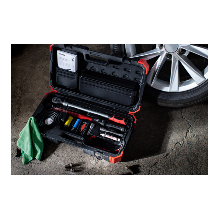 Gedore red Kit de montage de roue, kit 11 pièces, rempli, outillage pour bricoleurs automobiles, dans un coffret plastique, R68903011